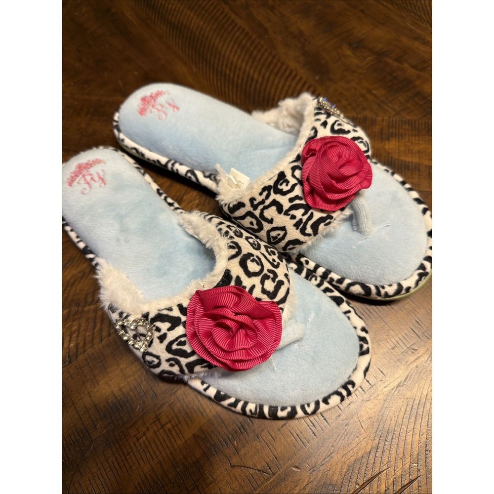Pretty You London Slippers Size 8-9 Feminine Comfy